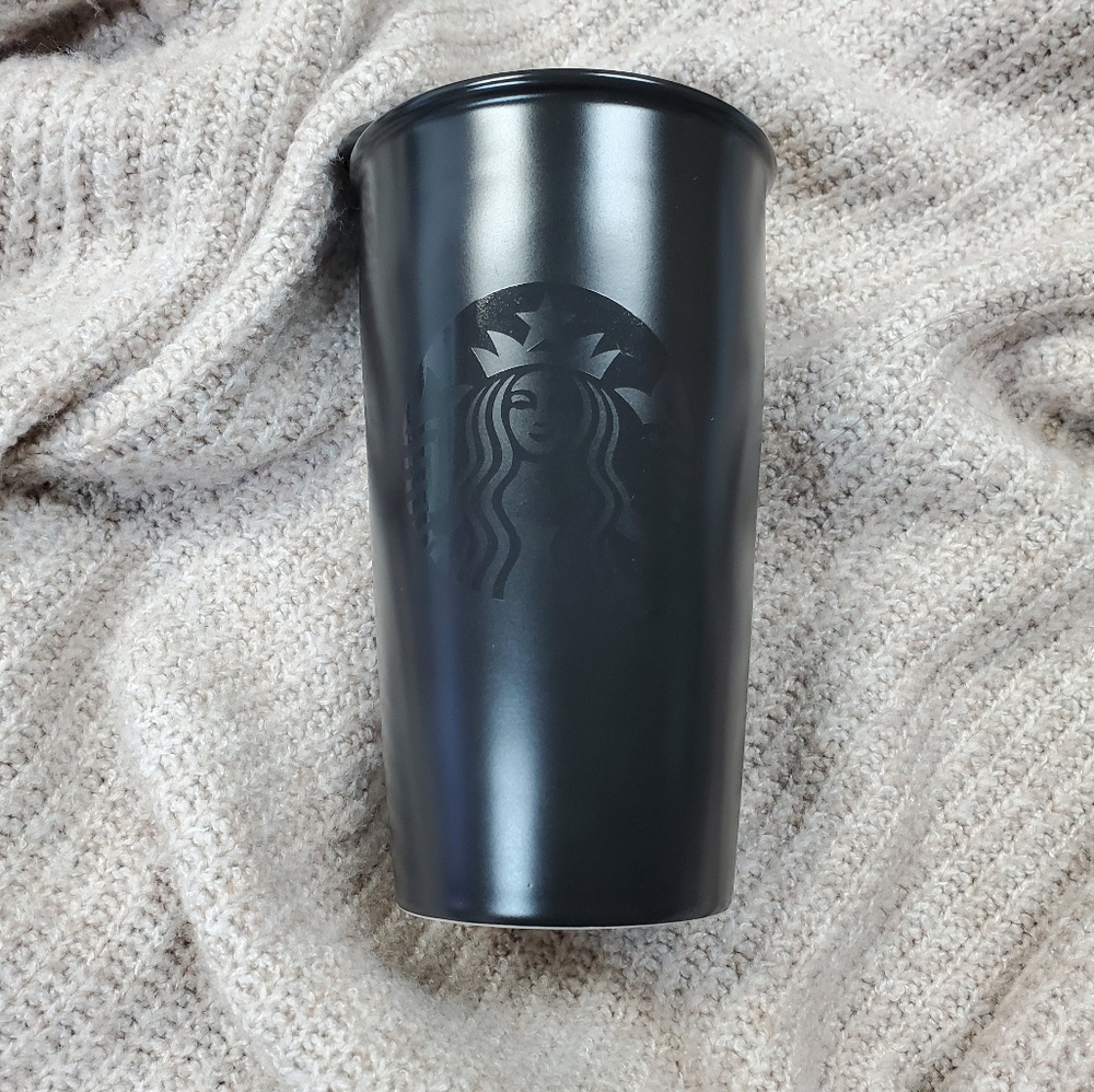 Starbucks Matte Black Logo Traveler Coffee Tumbler